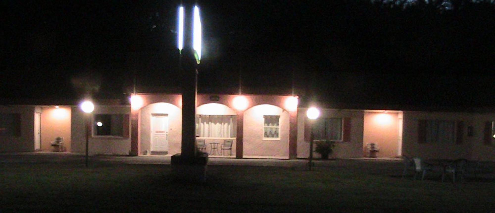 At Home Express Tangerine Inn DeLand Exterior photo
